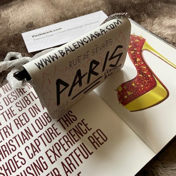 BALENCIAGA 'bb' Graffiti Print Leather Wallet - Picture 14 of 16